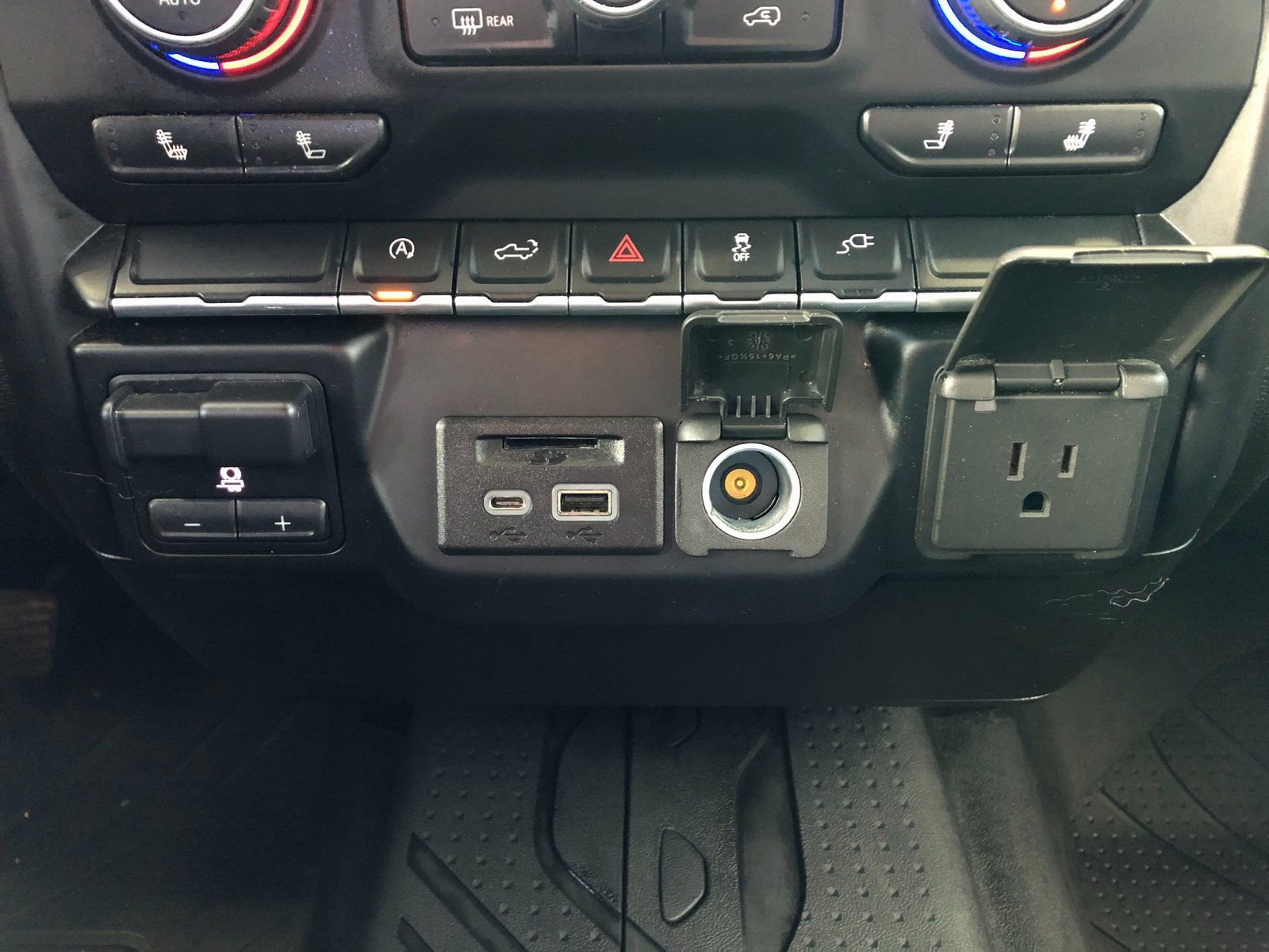 Used 2019 Chevrolet Silverado 1500 LT w/ All-Star Edition image 26