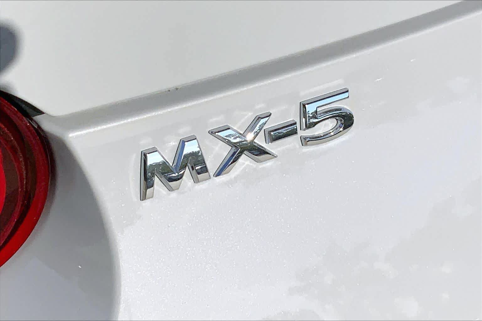 New 2026 MAZDA MX-5 Miata RF Grand Touring RWD image 15