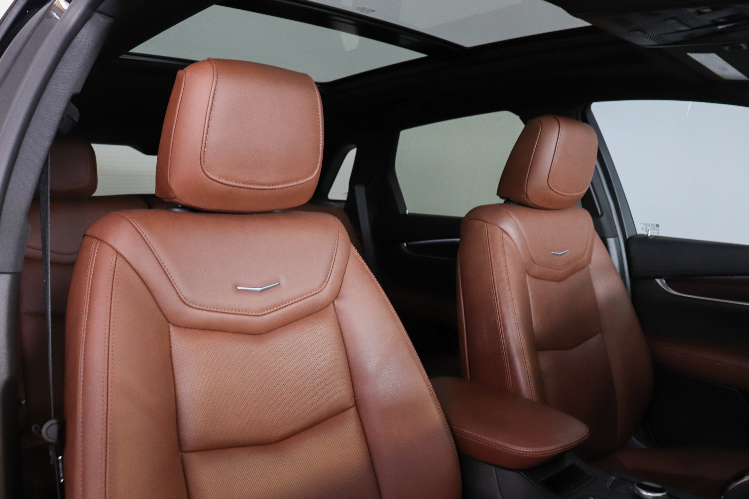 Used 2023 Cadillac XT5 Sportv w/ Technology Package image 16