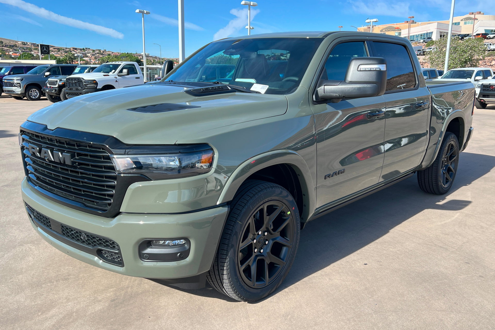 New 2026 RAM 1500 Laramie AWD/4WD image 1