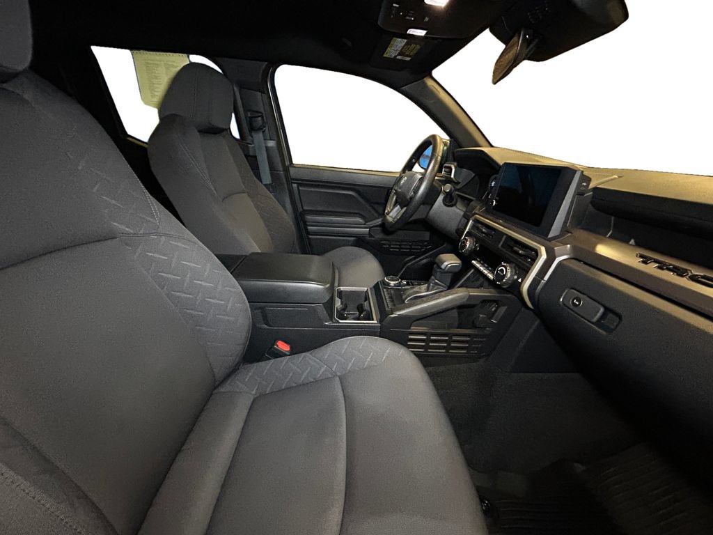 Used 2024 Toyota Tacoma SR5 AWD/4WD image 15