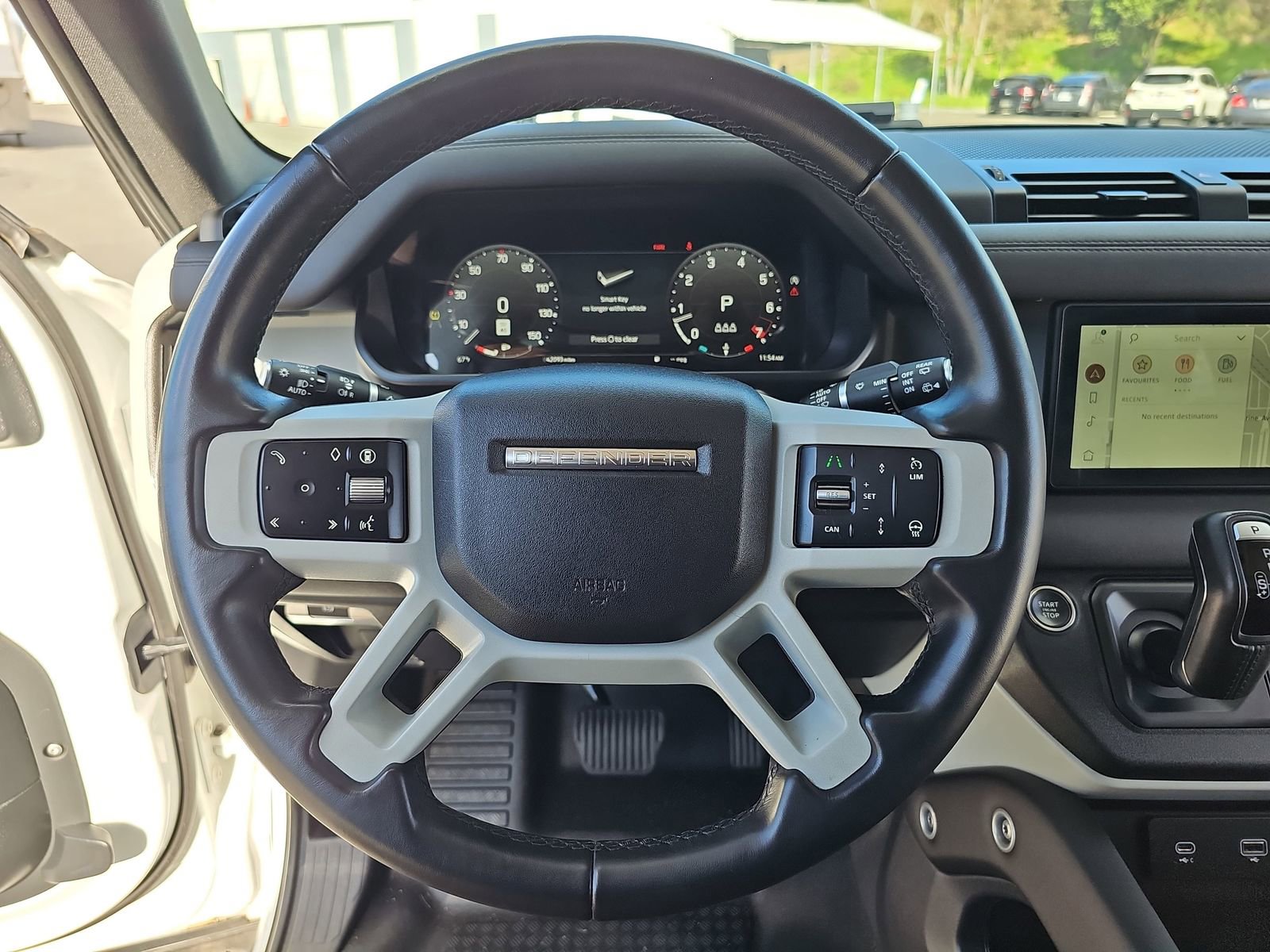 Used 2024 Land Rover Defender 90 S image 16