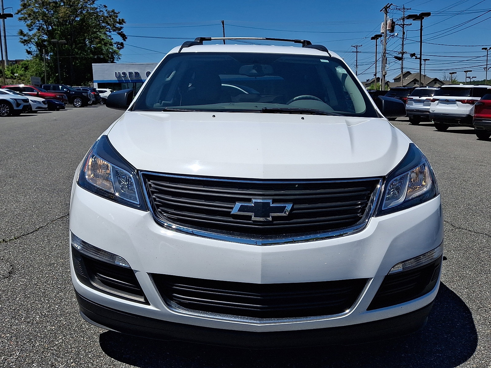 Used 2017 Chevrolet Traverse LS w/ LPO, 'HIT The Road' Package AWD/4WD image 2