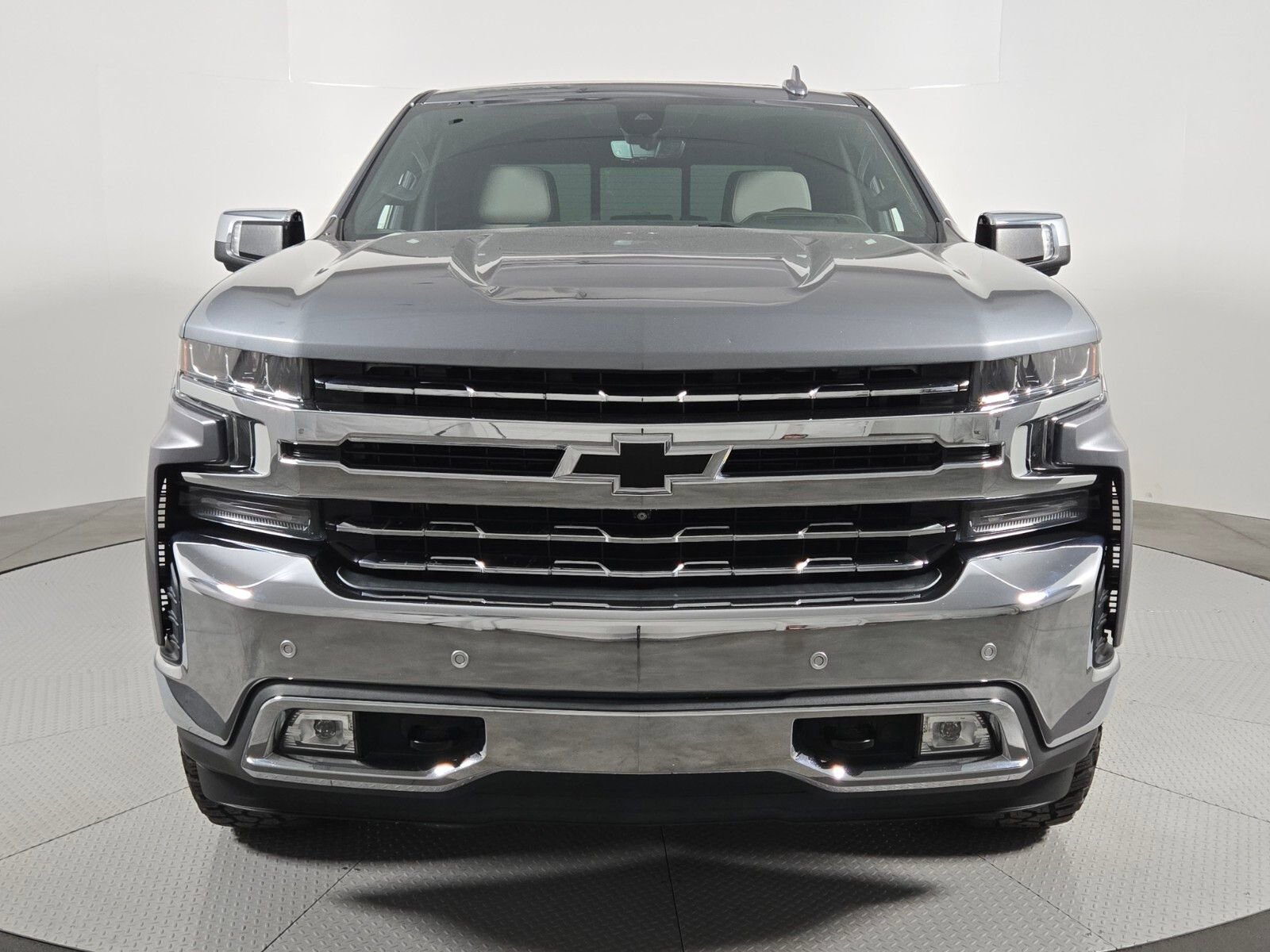 Used 2019 Chevrolet Silverado 1500 LTZ w/ LTZ Premium Package AWD/4WD image 8