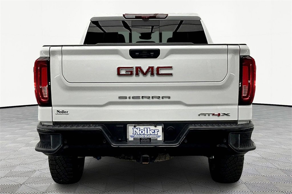 Used 2023 GMC Sierra 1500 AT4X image 4