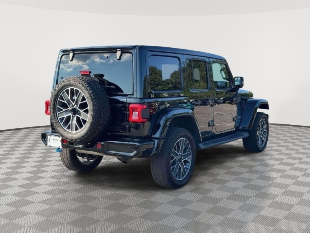 Used 2024 Jeep Wrangler High Altitude AWD/4WD image 9