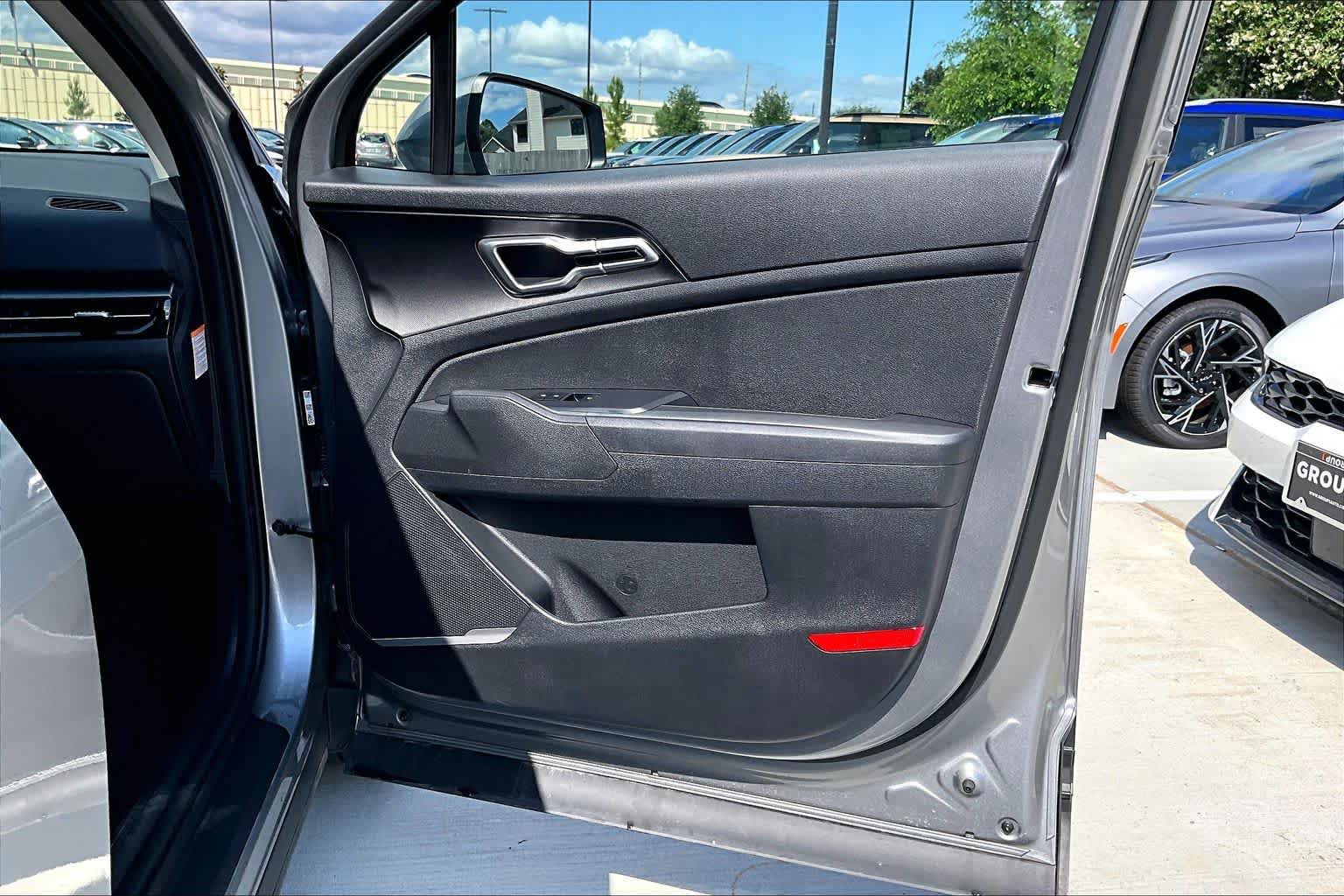 Certified 2026 Kia Sportage LX FWD image 21