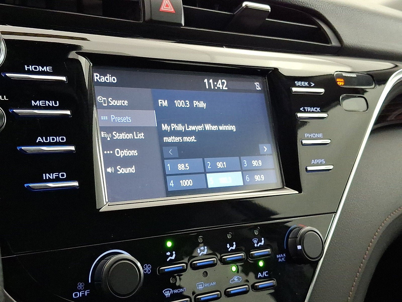 Certified 2018 Toyota Camry LE FWD image 6