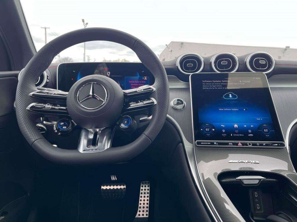 New 2026 Mercedes-Benz GLC 43 AMG 4MATIC image 2