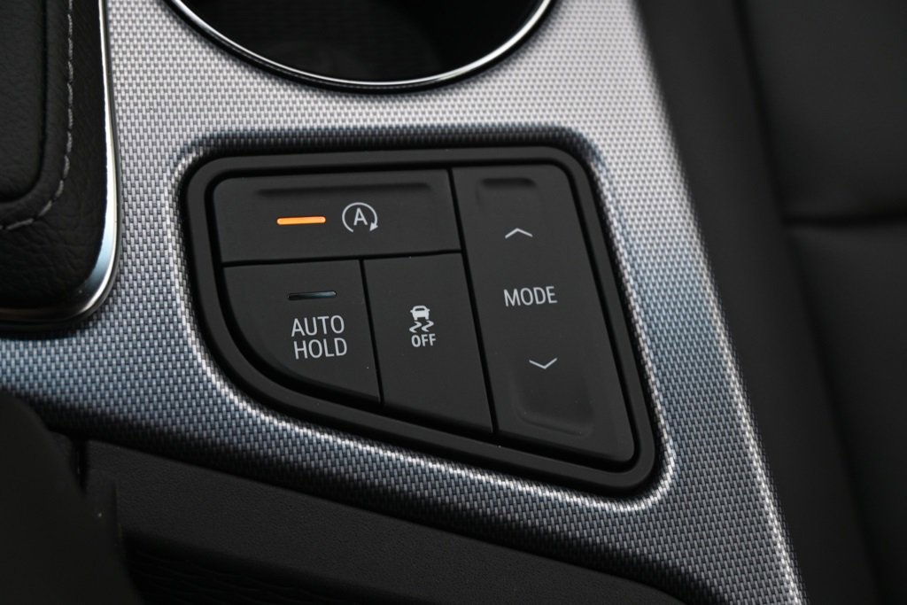 New 2025 Cadillac CT4 Premium Luxury image 32