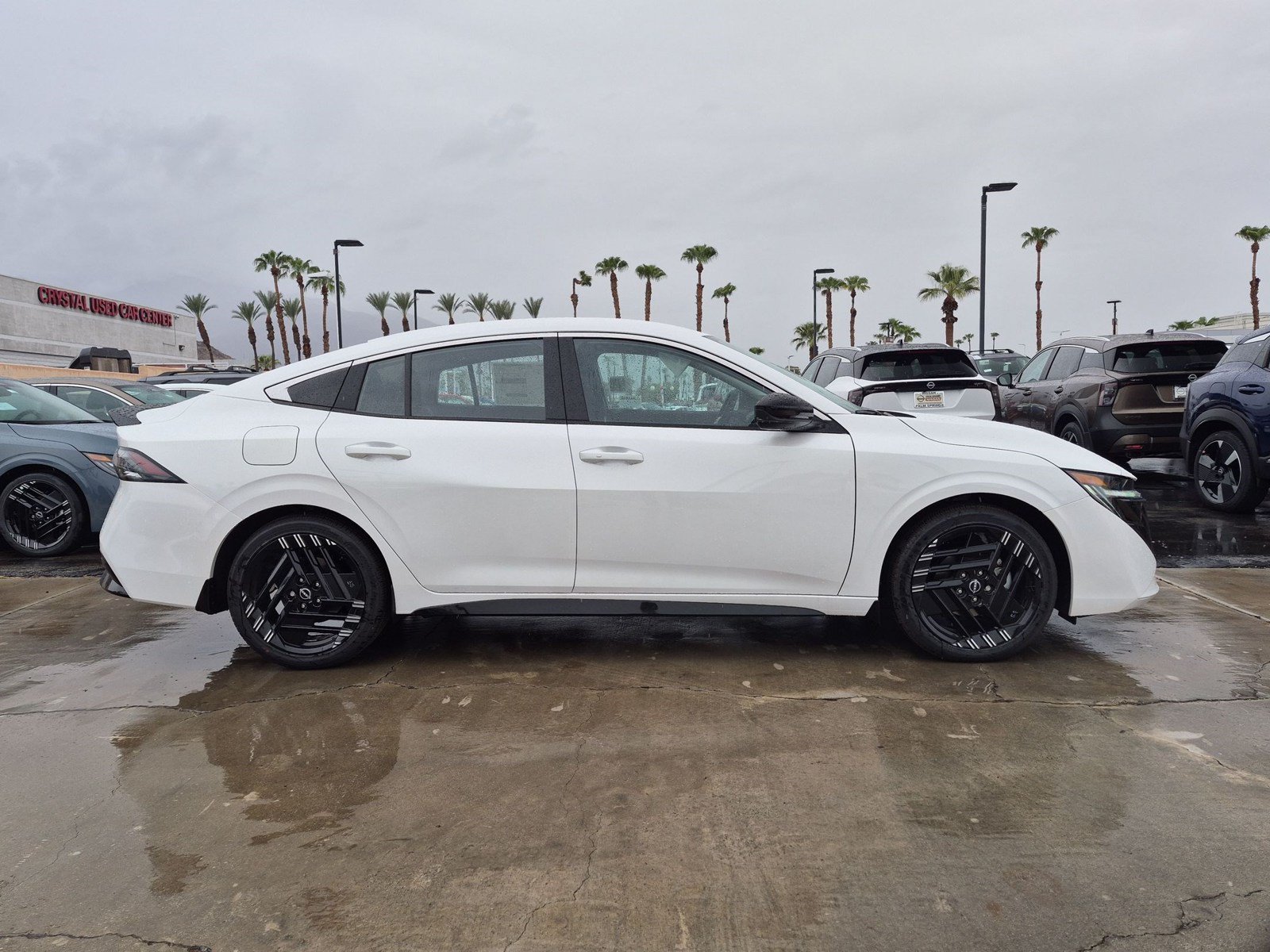 New 2027 Nissan Sentra SR w/ Floor Mat Package FWD image 5