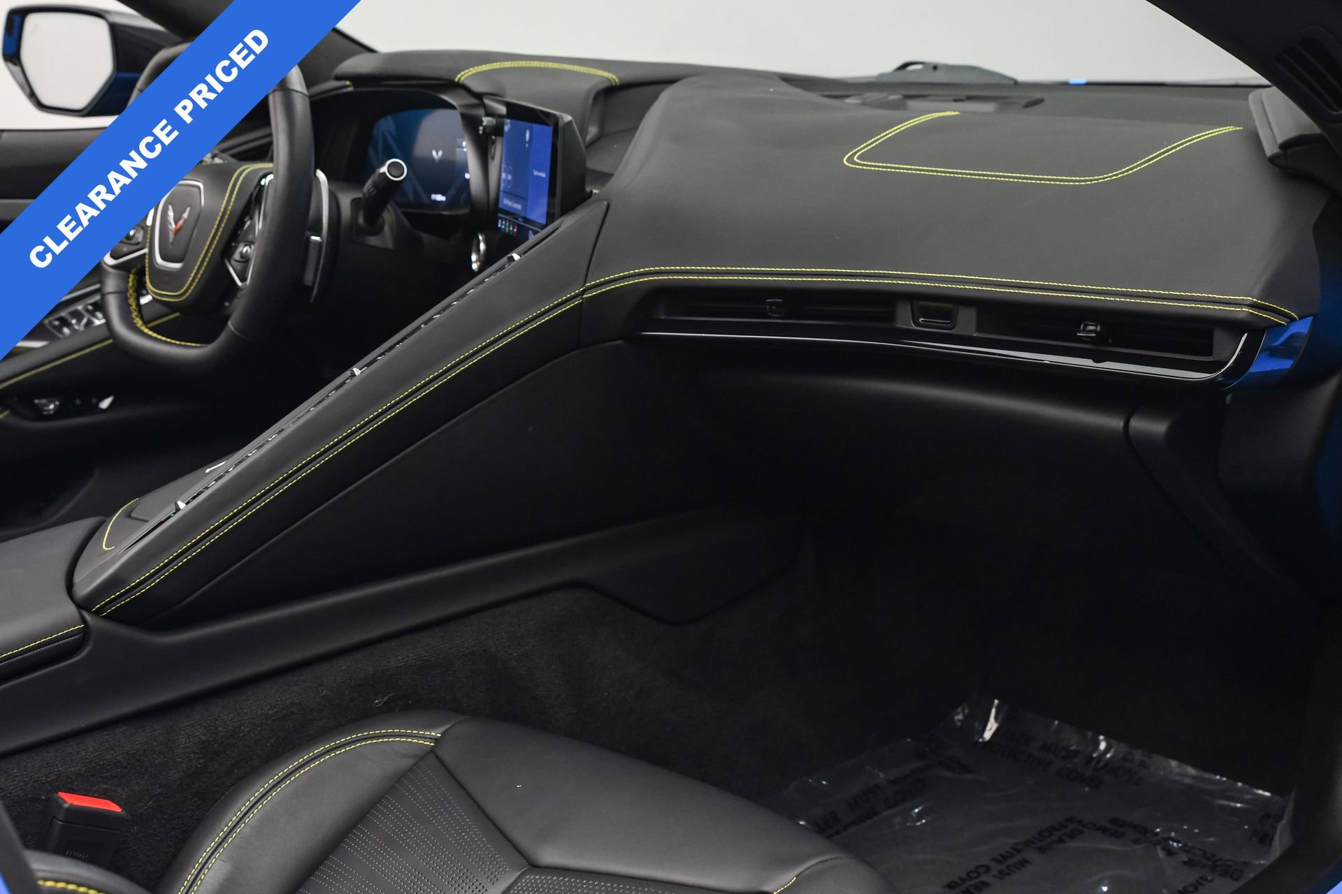 Used 2023 Chevrolet Corvette Stingray Premium Conv w/ Z51 Performance Package image 18