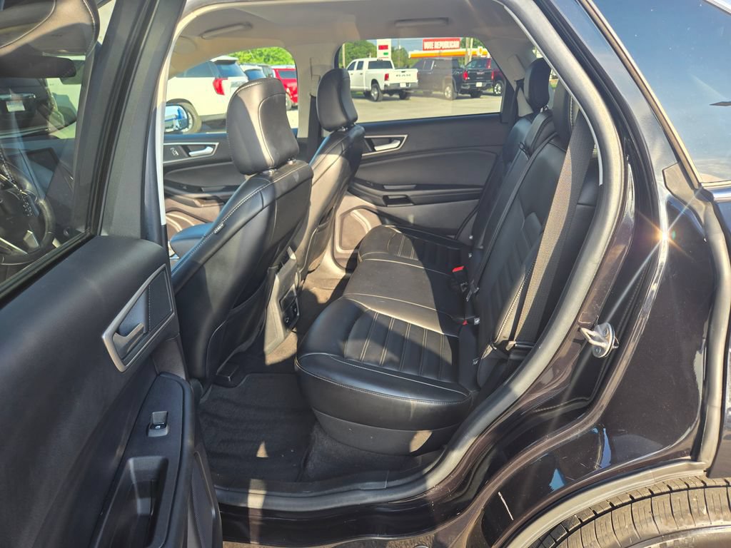 Used 2021 Ford Edge SEL w/ Convenience Package AWD/4WD image 8