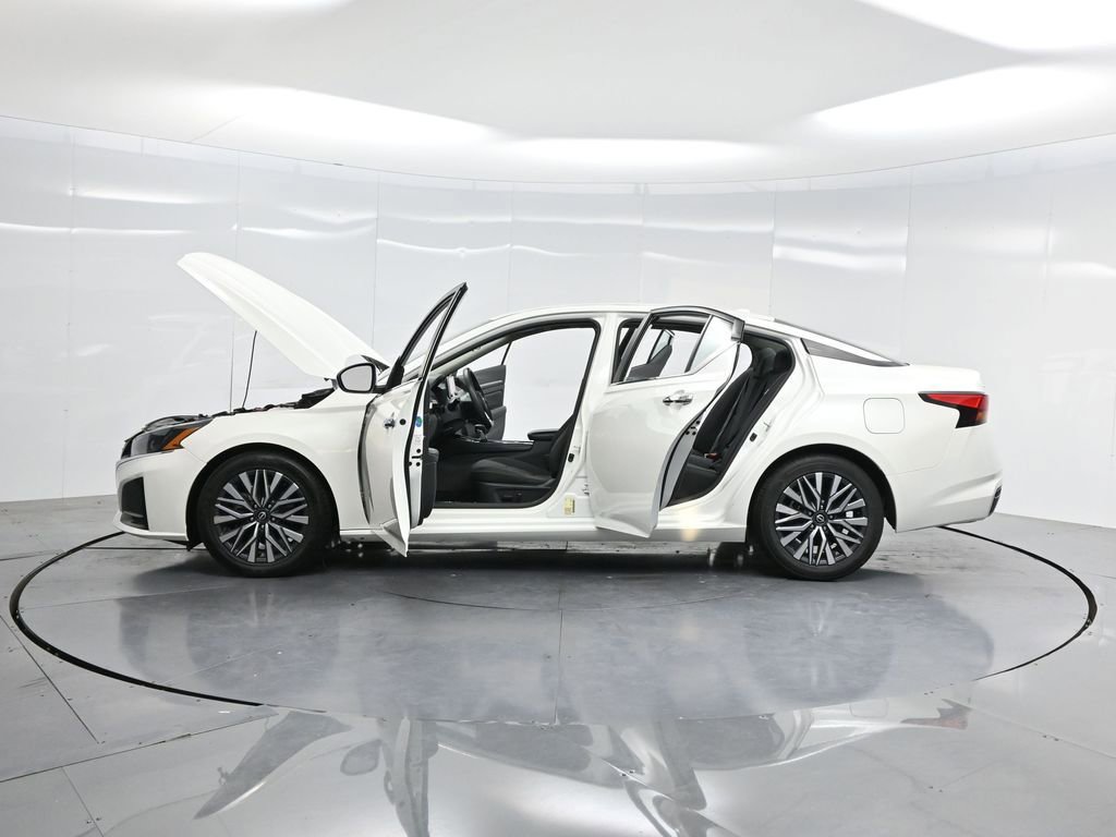 Used 2023 Nissan Altima 2.5 SV image 51