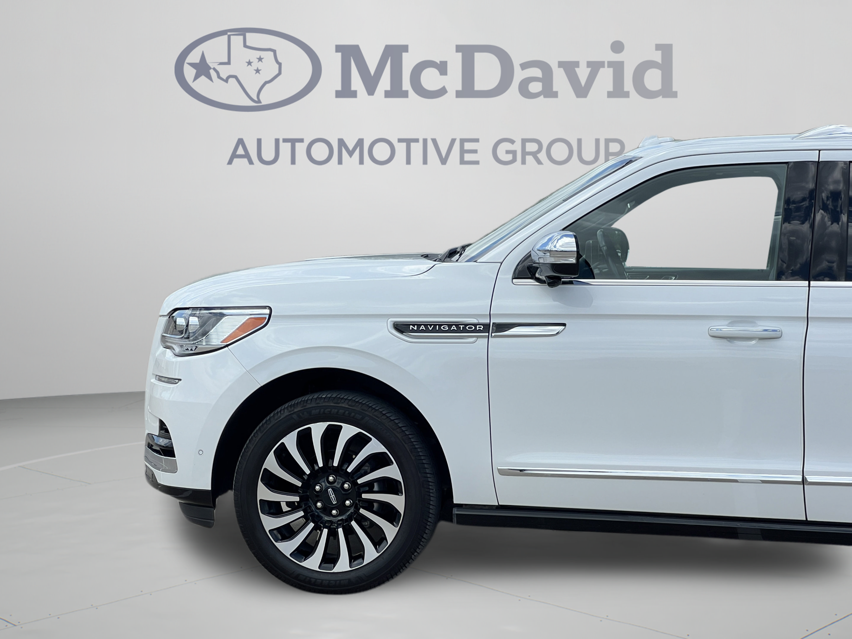 Used 2023 Lincoln Navigator Black Label AWD/4WD image 32