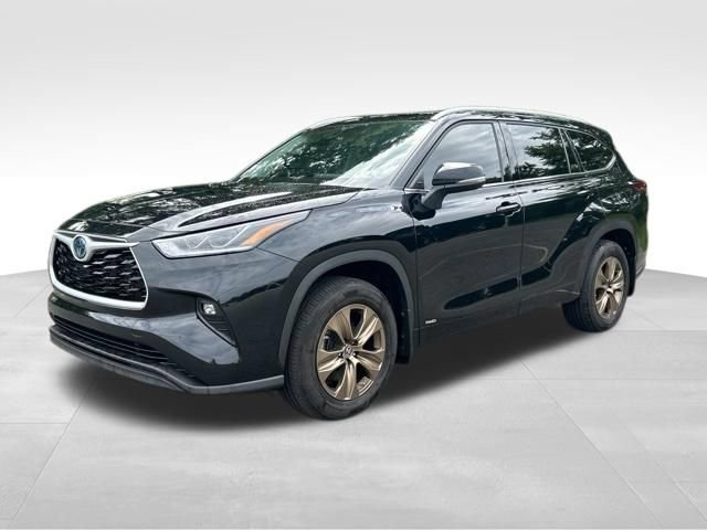 Used 2022 Toyota Highlander Bronze Edition AWD/4WD 360° Tour