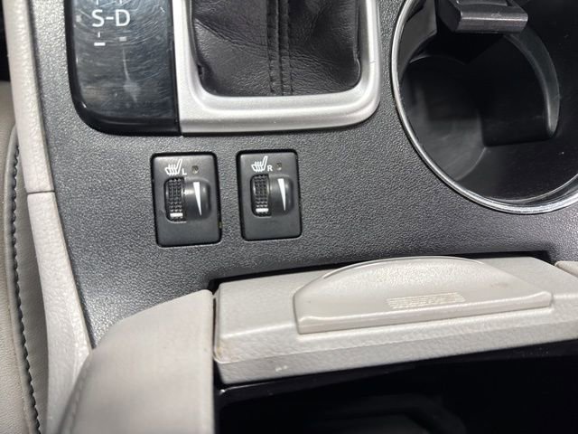 Used 2017 Toyota Highlander XLE w/ Protection Package #3 AWD/4WD image 8