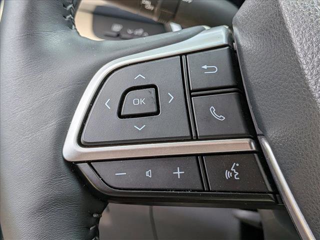 Used 2023 Toyota Highlander Platinum image 12