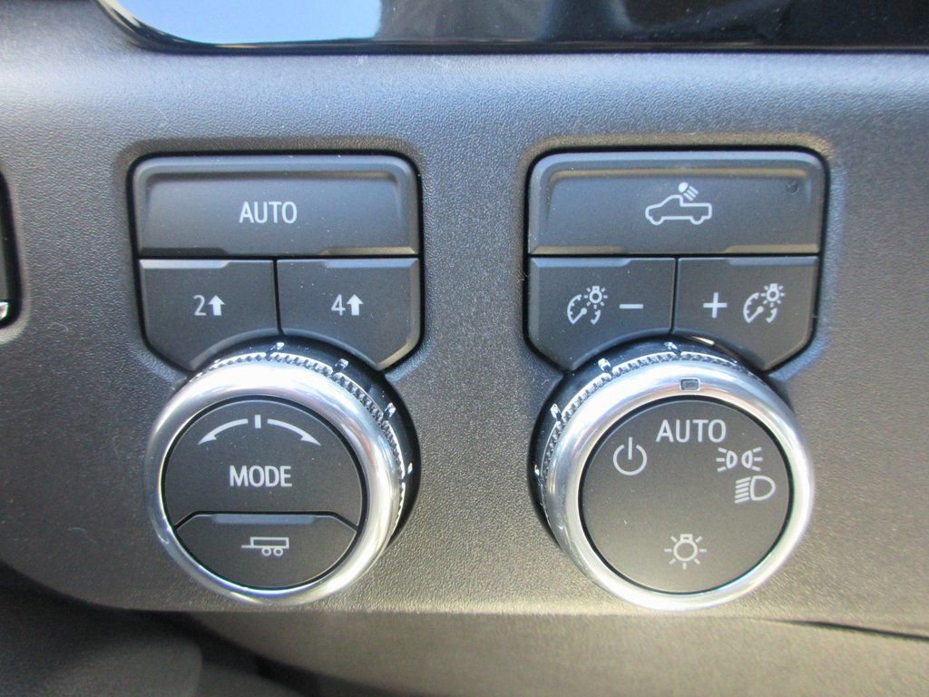 New 2026 GMC Sierra 1500 SLE w/ Max Trailering Package image 16