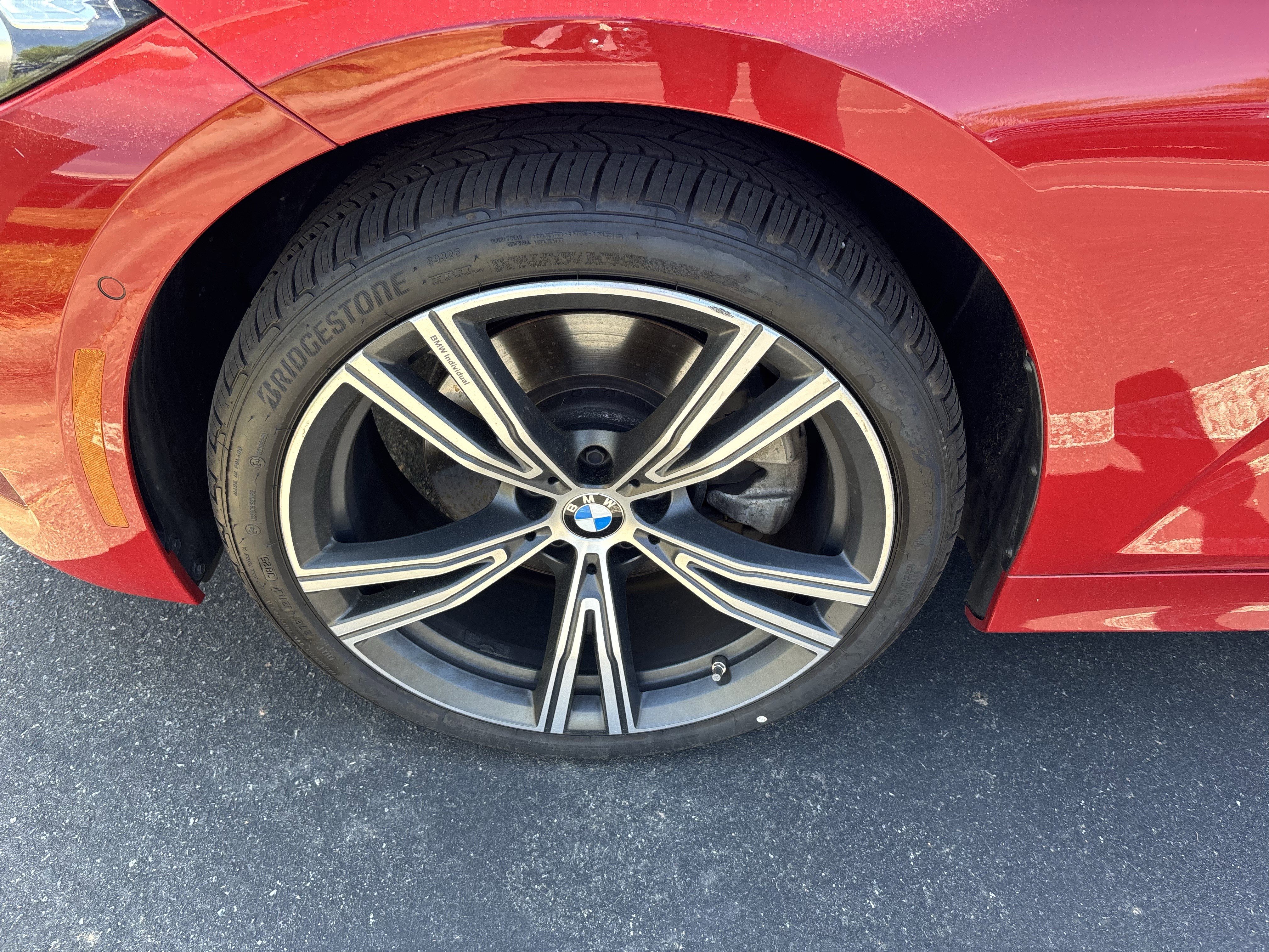 Certified 2024 BMW 330i xDrive Sedan w/ Premium Package AWD/4WD image 34