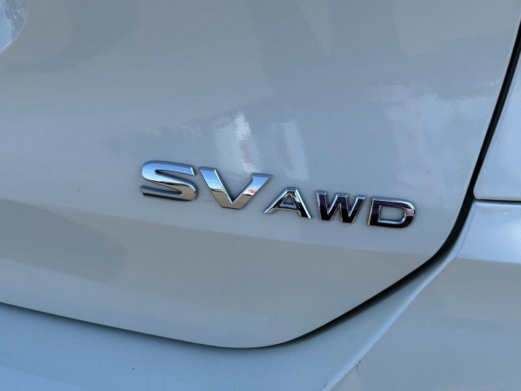 Used 2017 Nissan Rogue SV w/ SV Premium Package image 8