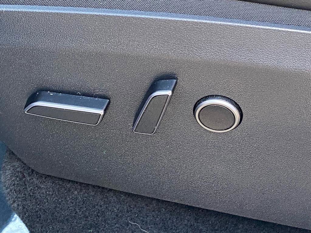 Used 2023 Tesla Model Y Long Range image 12