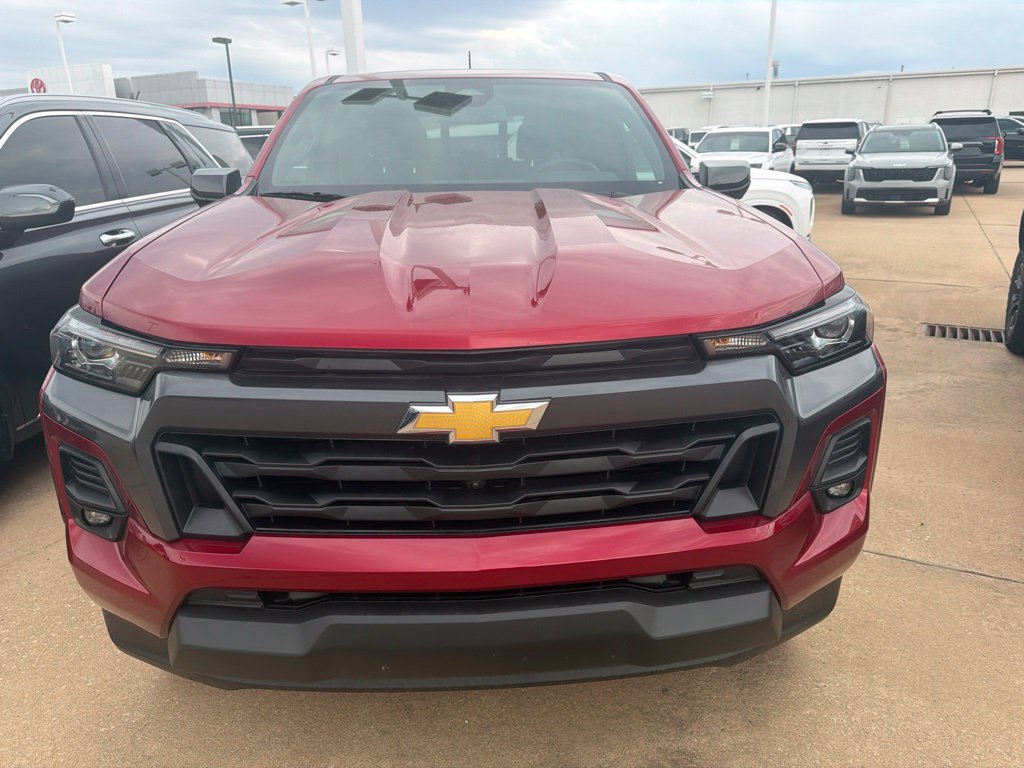 Used 2025 Chevrolet Colorado LT w/ LT Convenience Package RWD image 10