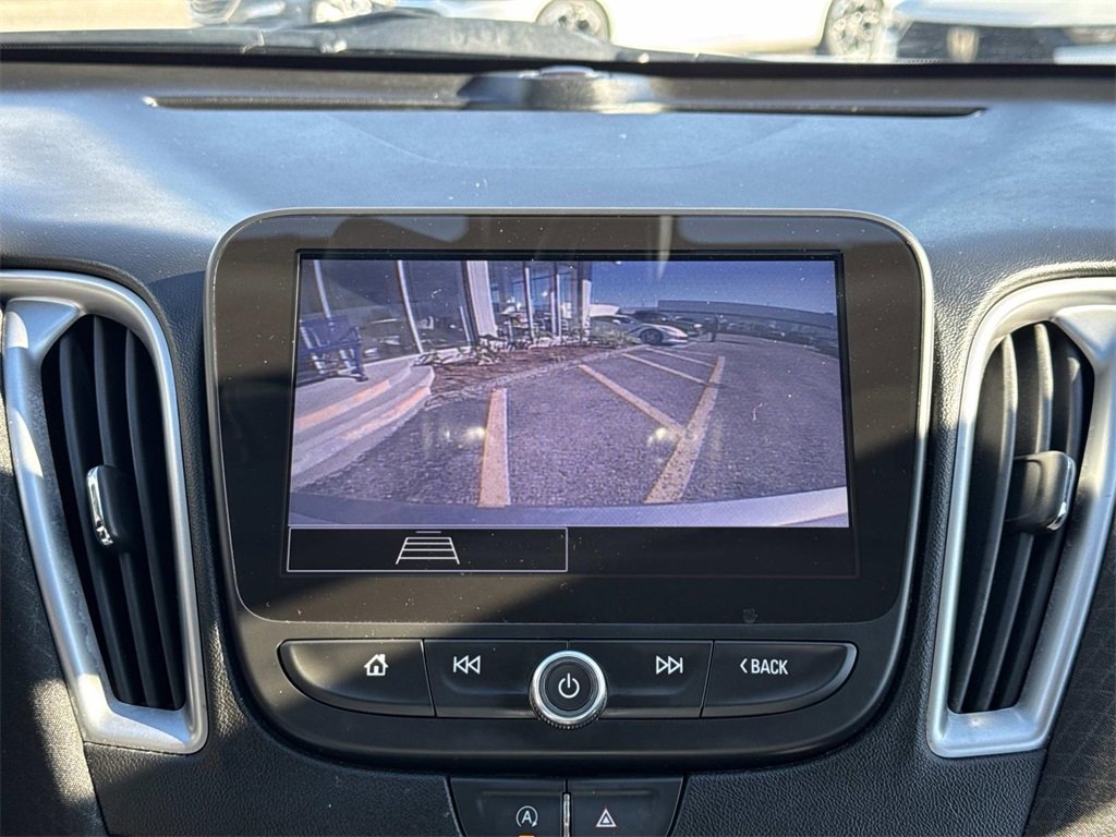 Used 2022 Chevrolet Malibu LT image 27