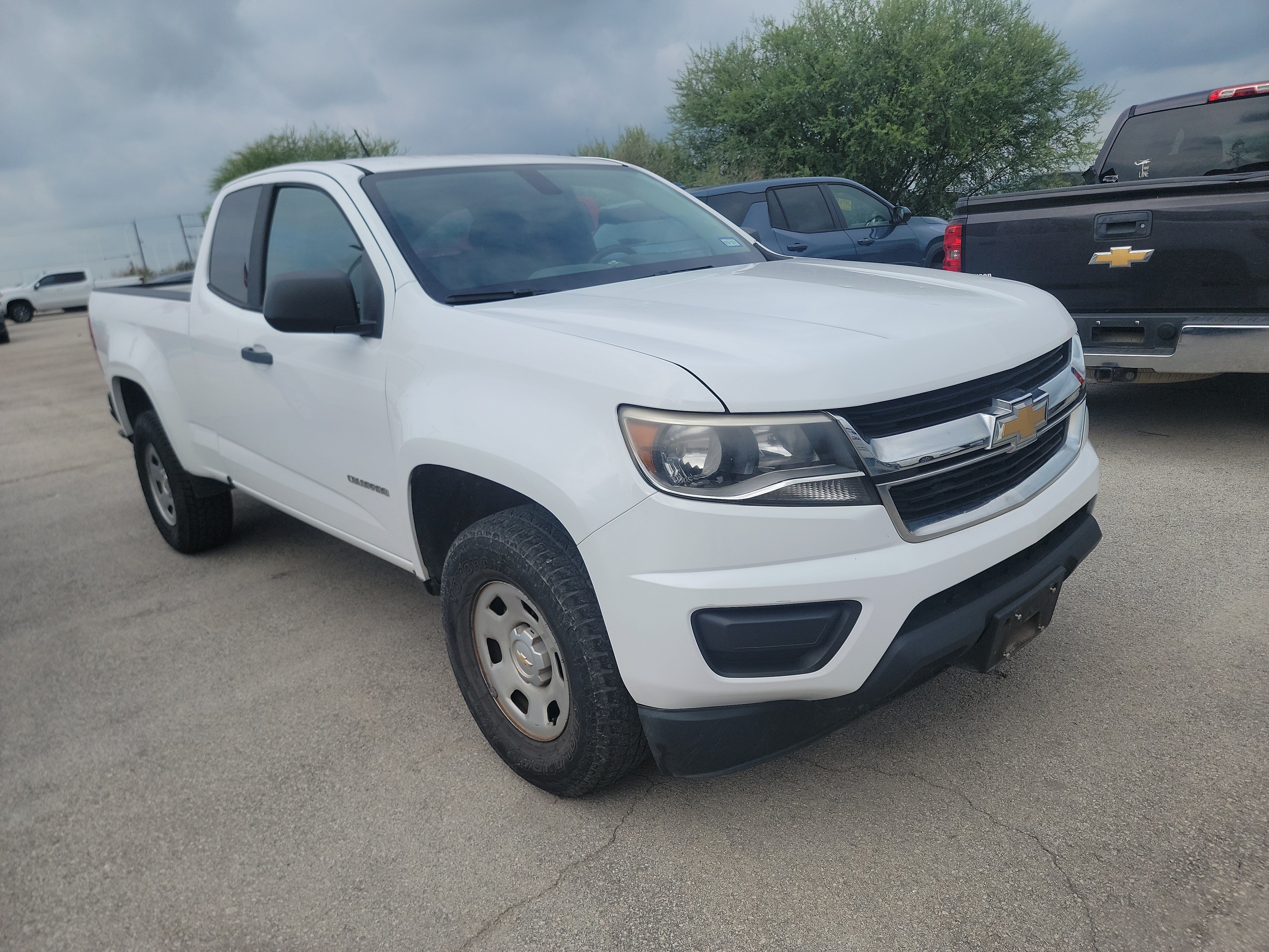 Used 2018 Chevrolet Colorado W/T RWD image 1