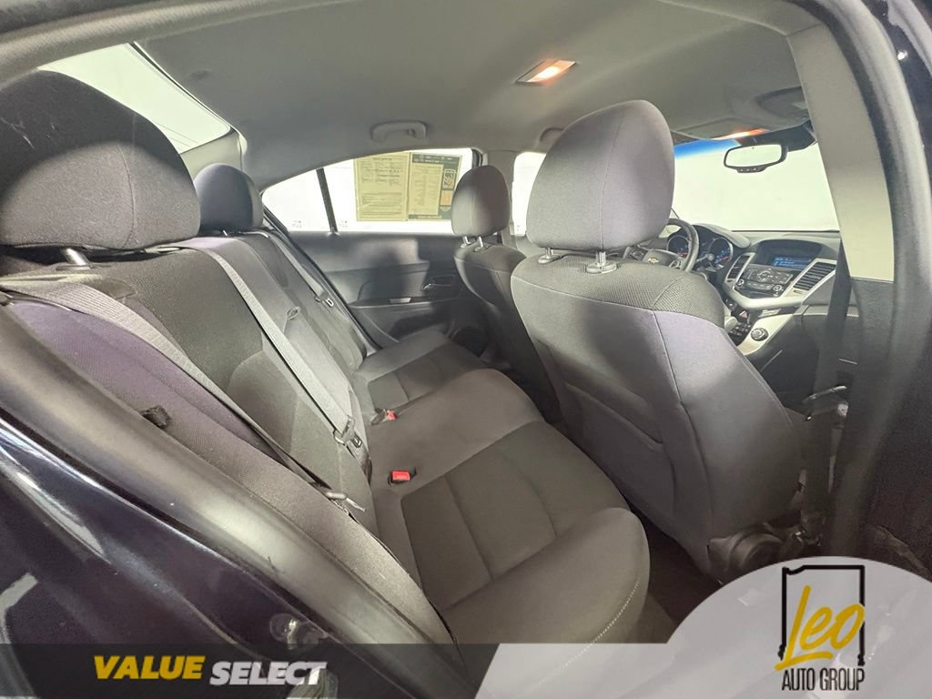 Used 2015 Chevrolet Cruze LT FWD image 9
