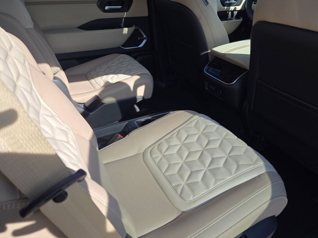 New 2026 Nissan Armada Platinum Reserve w/ Accent Package image 11