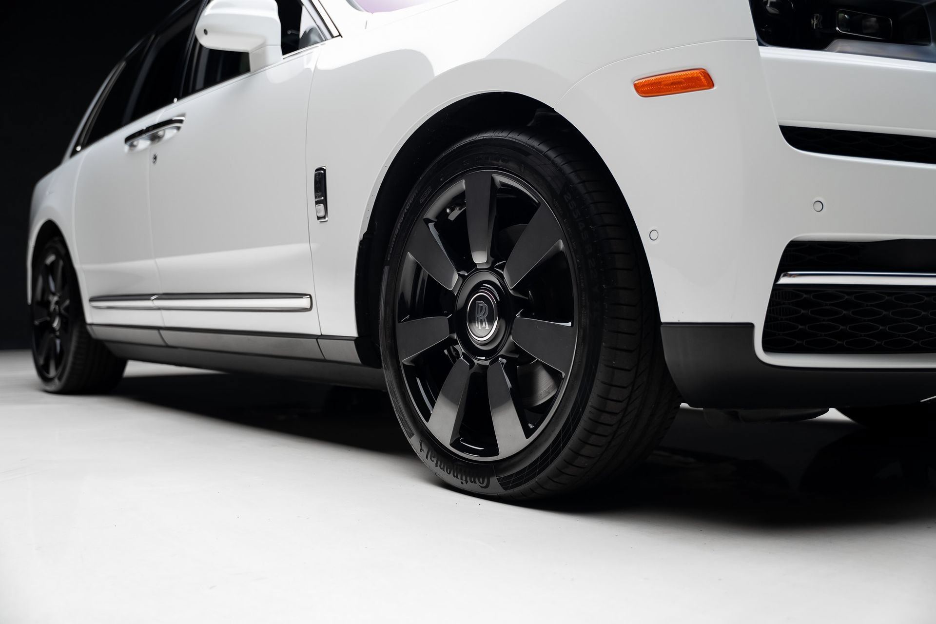 Used 2024 Rolls-Royce Cullinan w/ Cullinan Package AWD/4WD image 86