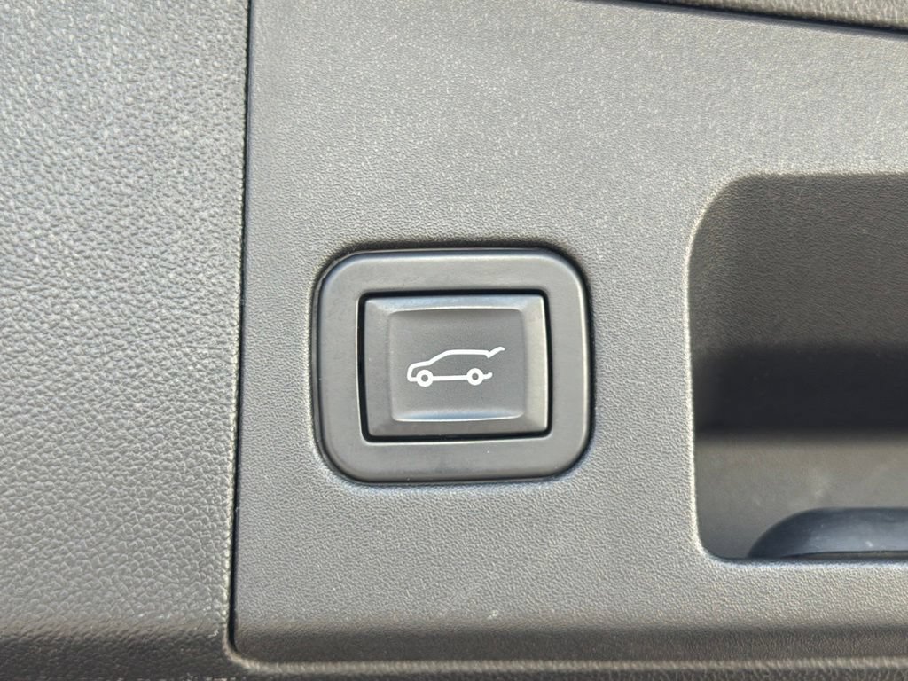 Used 2019 Cadillac XT5 Premium Luxury FWD image 17