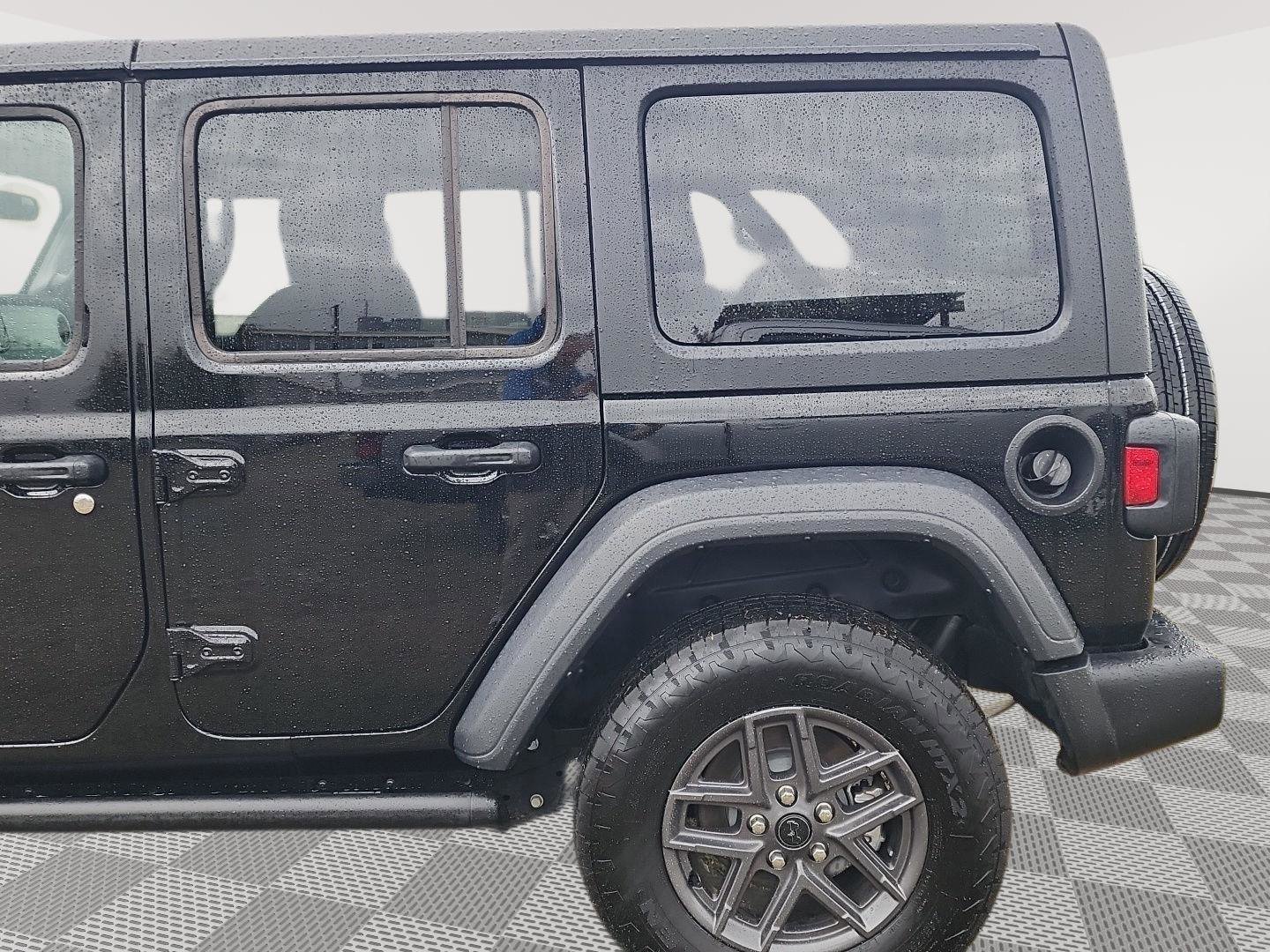 Used 2024 Jeep Wrangler Sport S image 11