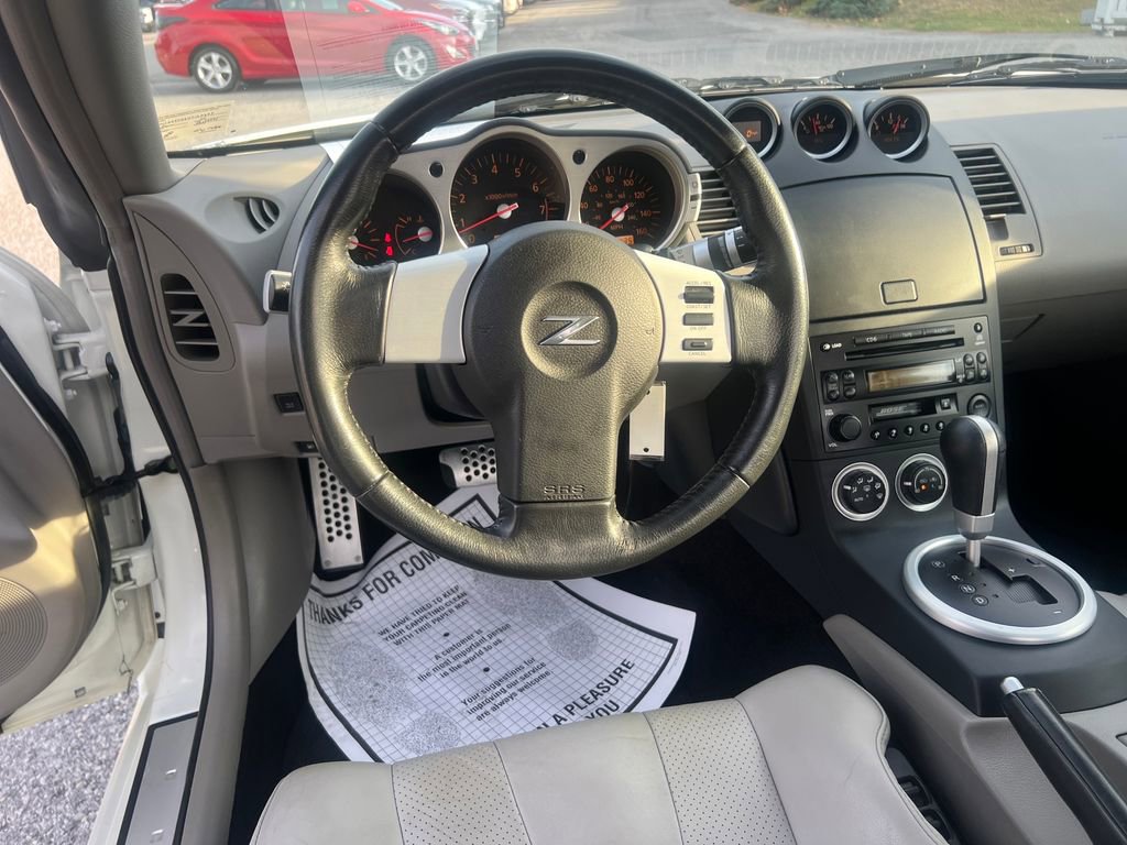 Used 2004 Nissan 350Z Touring w/ Aerodynamics Pkg image 14