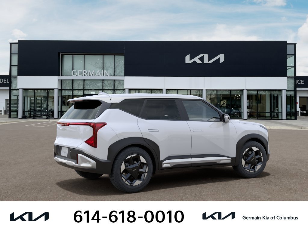 New 2027 Kia Seltos S FWD image 9