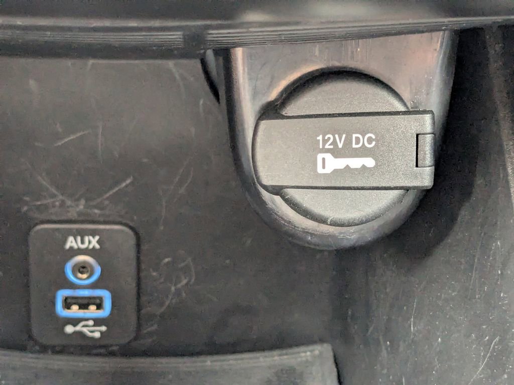 Used 2020 Dodge Journey SE w/ SE Popular Equipment Group image 25