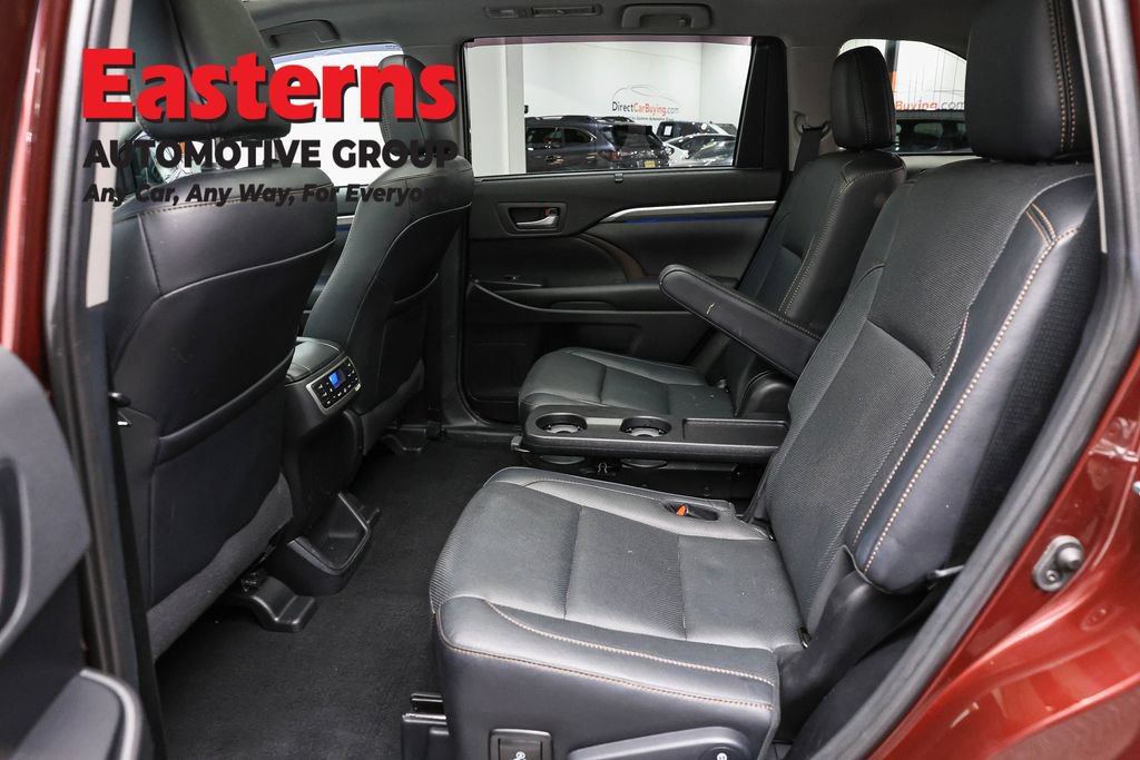 Used 2019 Toyota Highlander Limited Platinum AWD/4WD image 25