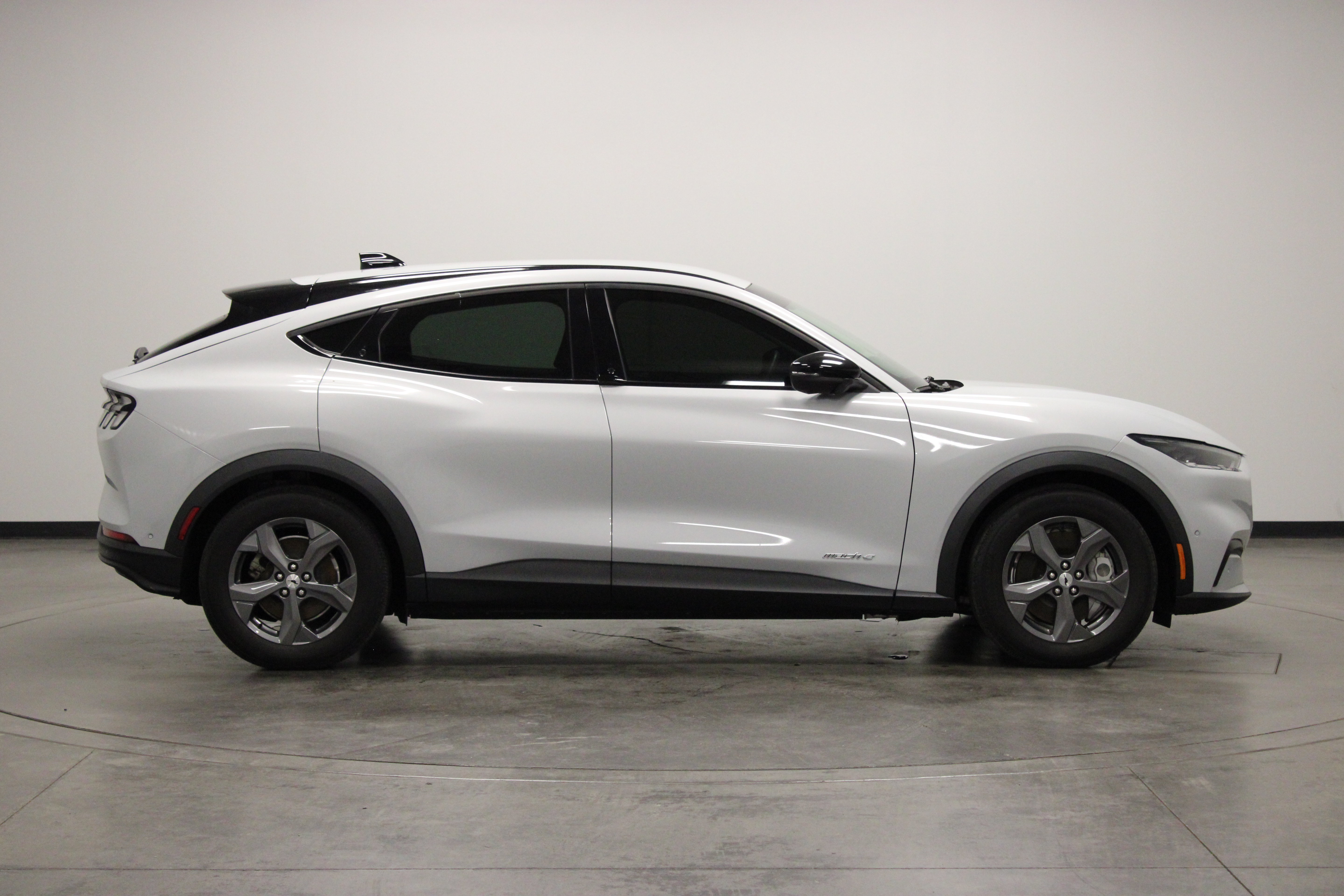 Used 2023 Ford Mustang Mach-E Select w/ Comfort Package Lite RWD image 9