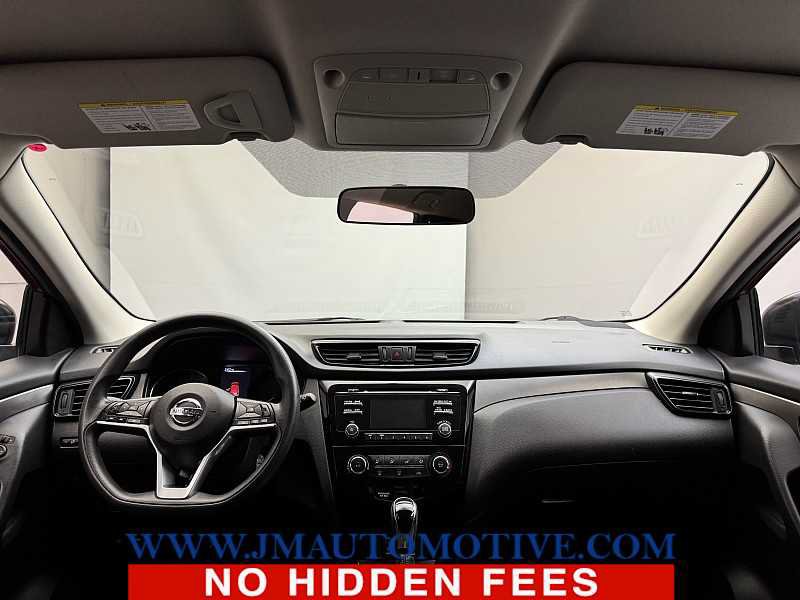 Used 2017 Nissan Rogue Sport S w/ S Appearance Package AWD/4WD image 11