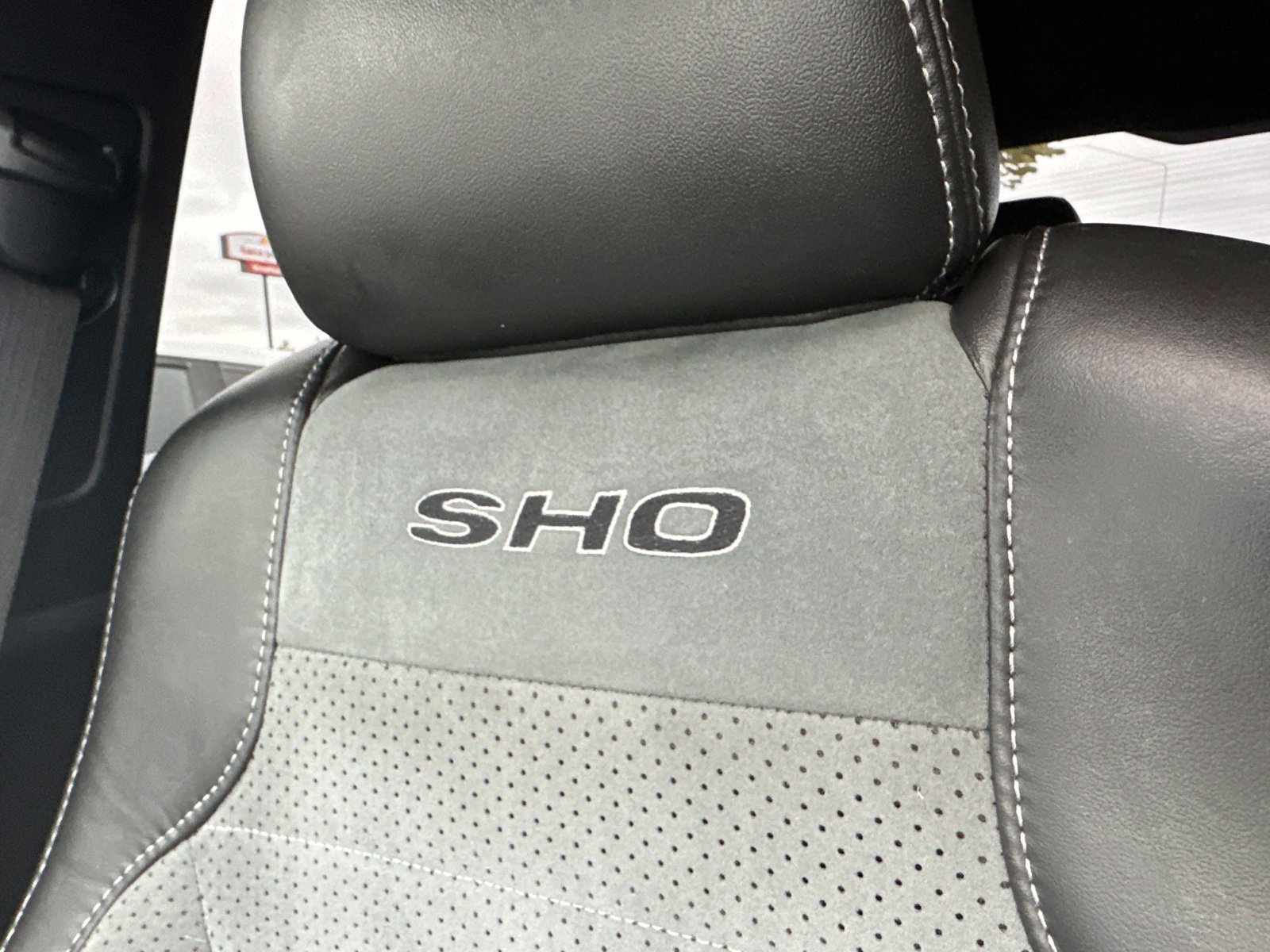 Used 2015 Ford Taurus SHO w/ Equipment Group 401A AWD/4WD image 77
