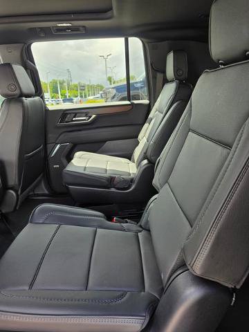 New 2026 GMC Yukon XL Denali w/ Sun & Power Step Package AWD/4WD image 21
