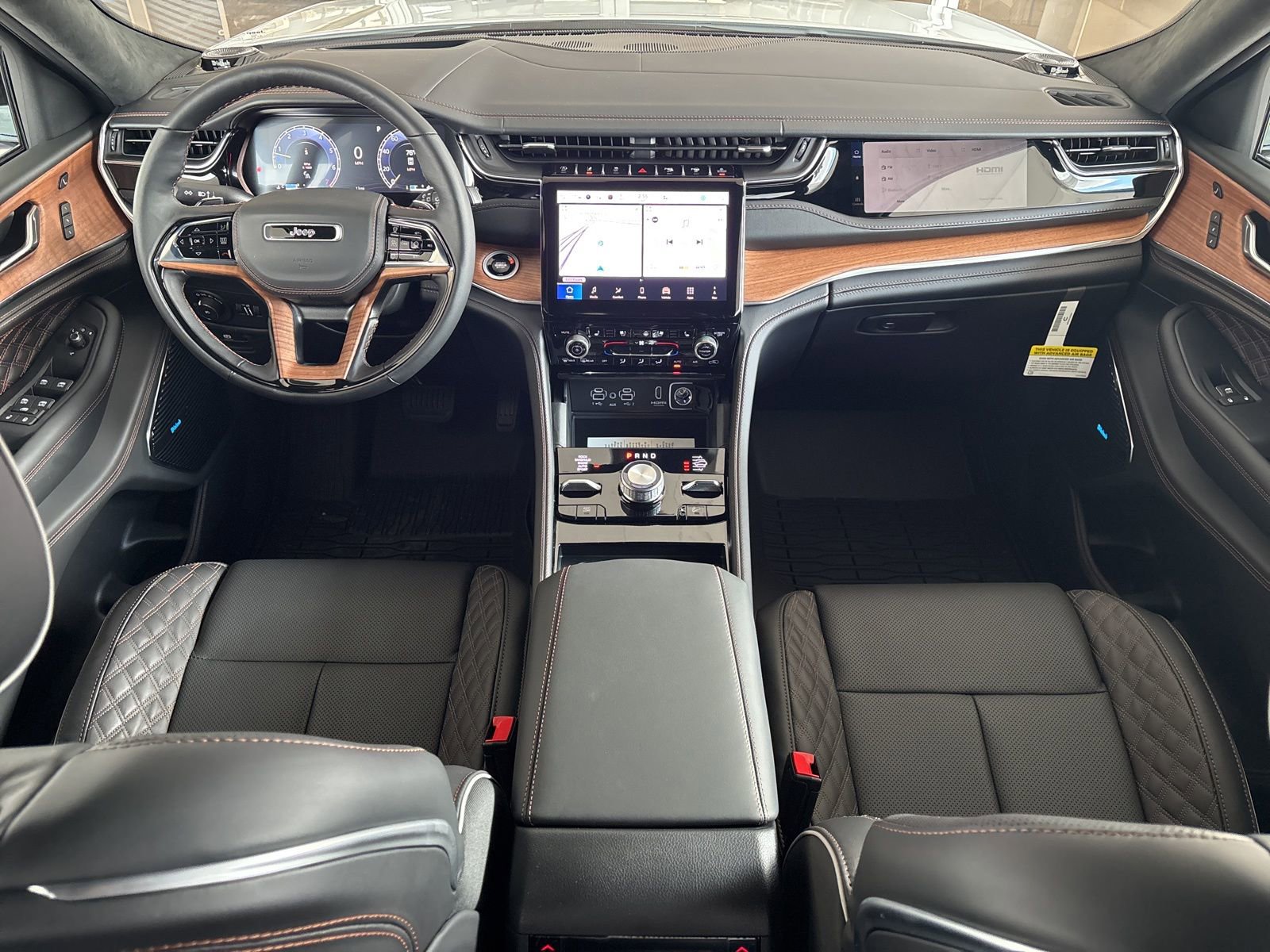 New 2025 Jeep Grand Cherokee Summit image 17