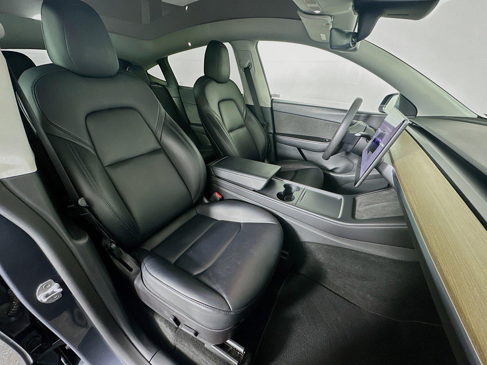 Used 2022 Tesla Model Y Performance image 31