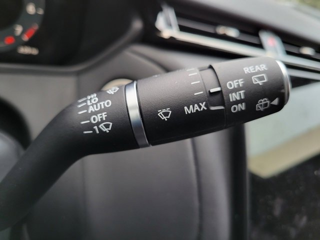 Used 2025 Land Rover Range Rover Velar Dynamic HSE image 33