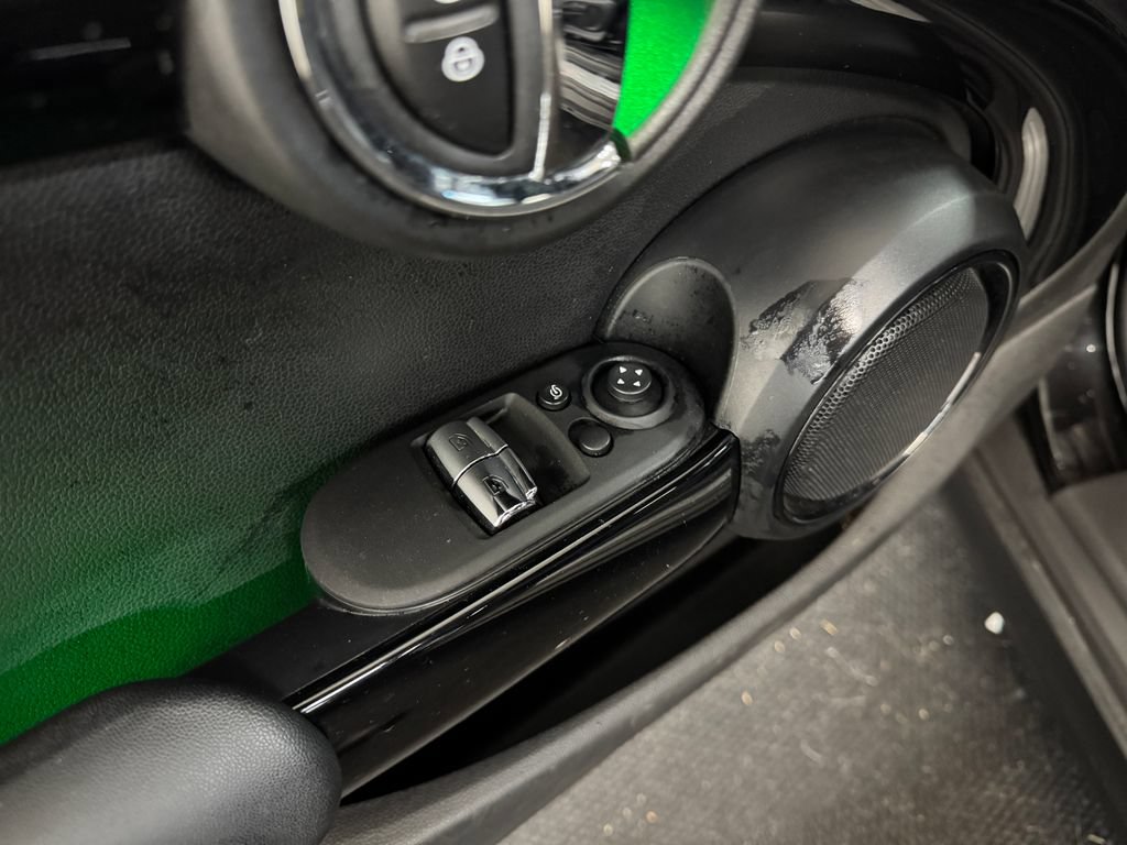 Used 2019 MINI Cooper S FWD image 18