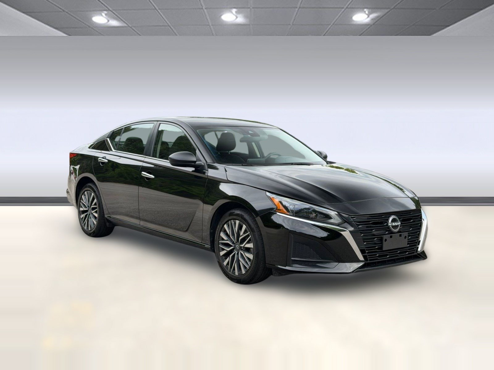 Used 2024 Nissan Altima 2.5 SV AWD/4WD image 7
