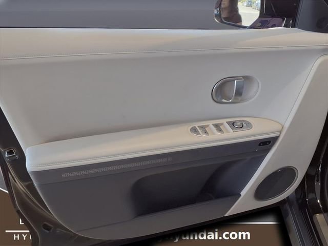 Used 2024 Hyundai Ioniq 5 Limited image 6