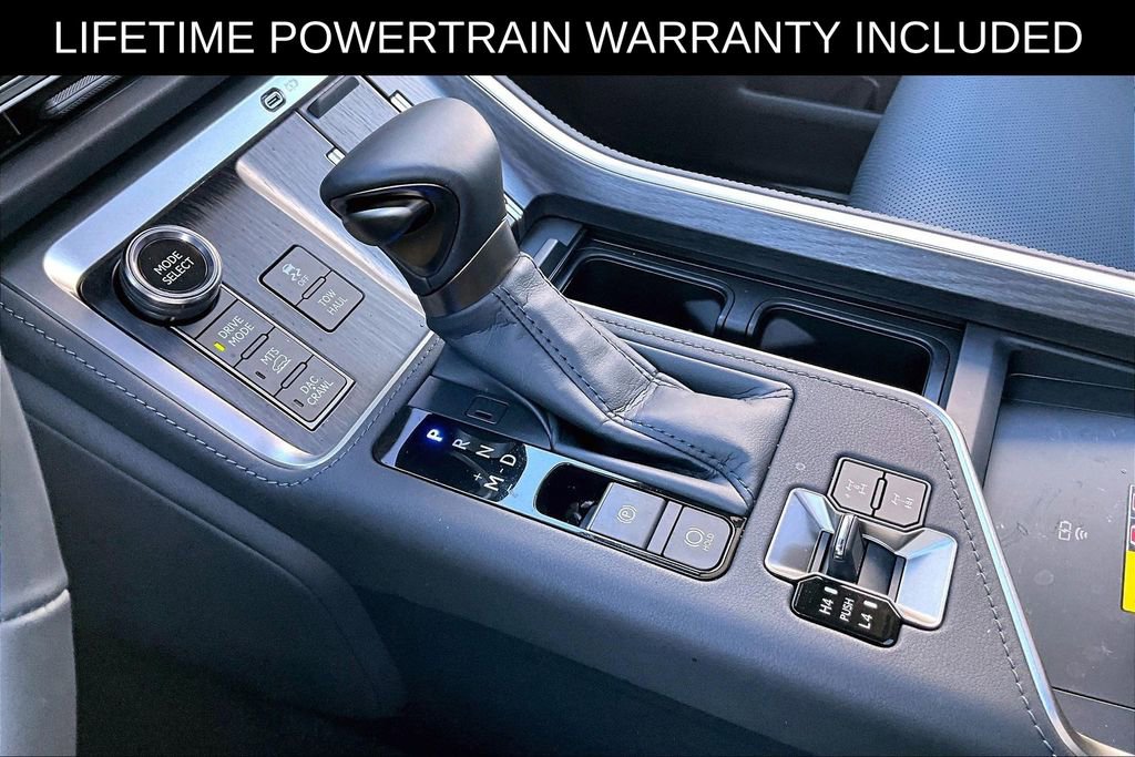 Used 2025 Lexus GX 550 image 18