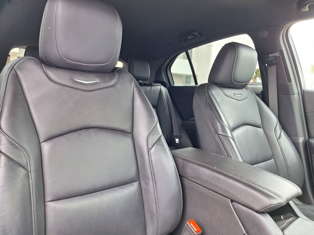 Certified 2024 Cadillac XT4 Premium Luxury image 28